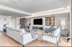 For Sale this stunning apartment in the centre of St Jean Cap Ferrat