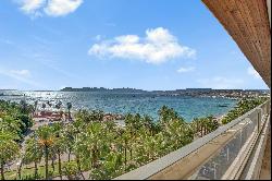 Luxurious apartment in the heart of the Croisette with exceptional sea view