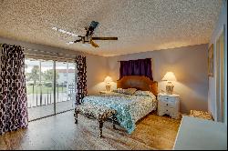 74 Royal Oak Court, #205, Vero Beach, FL