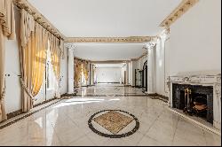 Exceptional villa in La Varenne