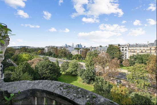 Paris XVI - avenue Foch- Outstanding Duplex