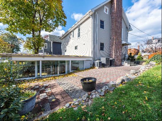 18a Third Avenue, Port Washington, NY, 11050