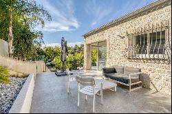 Luxury bastide for sale in Cannes Montfleury, quiet and not overlooked