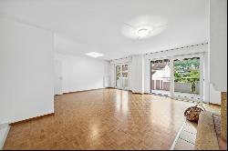 Charming, bright and spacious top floor