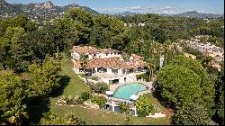 Saint Paul de Vence contemporary hotel-style villa with pools facing the village