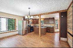 Beautiful Duluth Home on Private Spacious Cul-de-Sac Lot