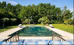 Authentic Provençal mas with large swimming pool