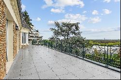 Exceptional House in Saint Cloud with stupending view on Paris