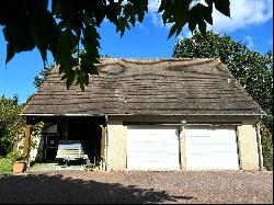 Belle propriété / maison avec piscine au milieu de la nature