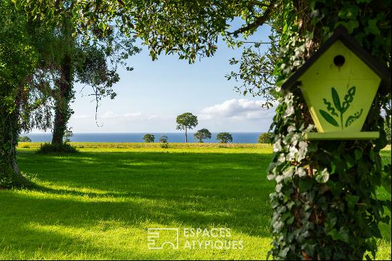 picturesque property with a clear view of the sea