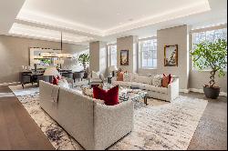 Elegant Four Seasons Apartment in the renowned Grosvenor Square.