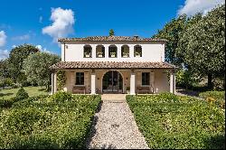 Charming Villa in Buonconvento