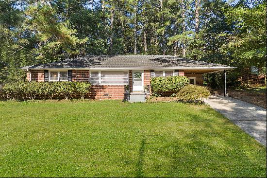 Charming Brick Ranch In Cobb County!