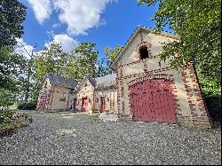 LANDERNEAU, STABLES TO BE REHABILITATED IN A PRETTY PARK