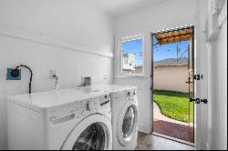 4416 8th Avenue, Los Angeles, CA 90043