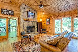 Ideal Cabin Retreat on Over Five Acres