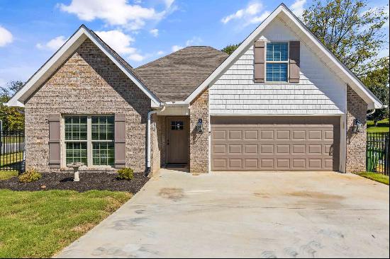 2016 Wilkinson Pike, Maryville, TN 37803