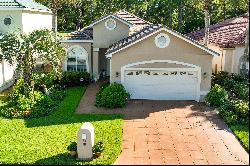 Single Level Home With Screened Lanai And Pool In Golf Community