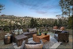 Contemporary Elegance in Upper Rockridge 