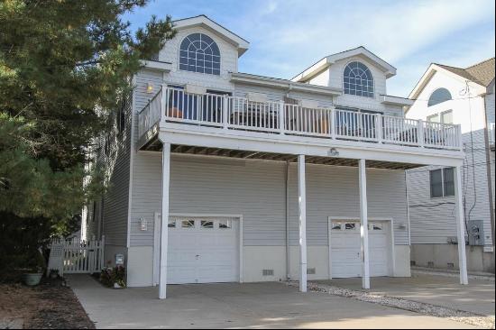 210 81st Street Unit East, Sea Isle City NJ 08243