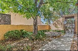 2512 Calle De Rincon Bonito, Santa Fe NM 87505