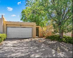 2512 Calle De Rincon Bonito, Santa Fe NM 87505