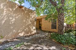 2512 Calle De Rincon Bonito, Santa Fe NM 87505