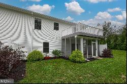 4872 Orchid Way, Dover PA 17315