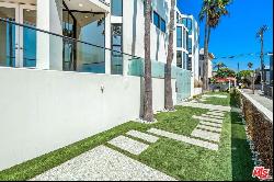 2319 Ocean Front Walk Unit 1, Venice CA 90291