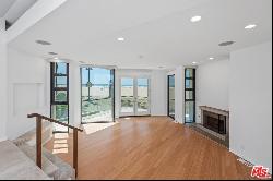 2319 Ocean Front Walk Unit 1, Venice CA 90291