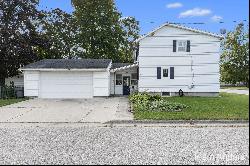 423 N Hudson Street SE, Lowell MI 49331