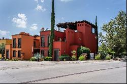 1 Lusitanos, San Miguel De Allende, 37740