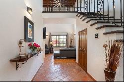 1 Lusitanos, San Miguel De Allende, 37740