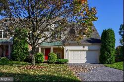 107 Foxgate Court, Millersville PA 17551