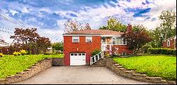 130 Wedgewood Dr, Ross Twp PA 15229