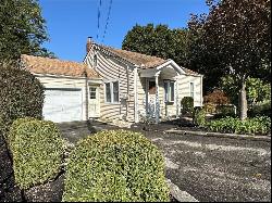 25 Tompkins Avenue, Glenham NY 12524