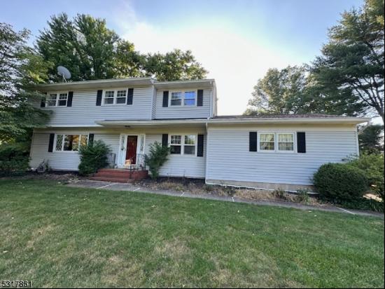 382 Burnt Hill Rd, Montgomery Twp. NJ 08558