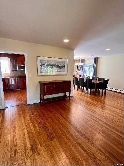 937 Carol Avenue, Woodmere NY 11598