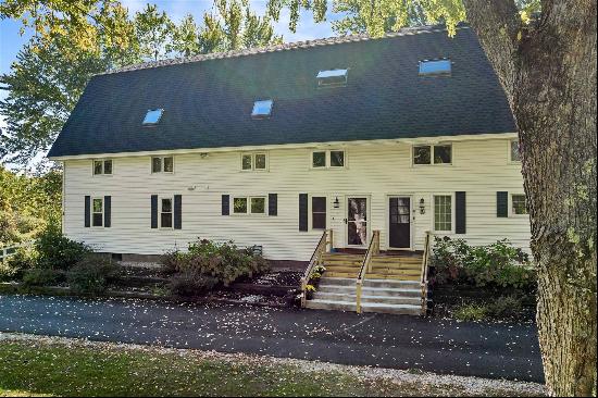 2 Farmhouse Lane #7, Wolfeboro NH 03894