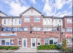 24 Sky Harbour Dr Unit 2, Brampton ON L6Y0V6