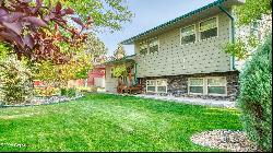 1102 6th Ave, Upton WY 82730