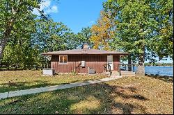 1808 EAGLE POINT Road, Columbia Township MI 49234