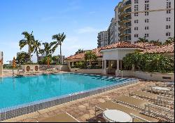 19900 E Country Club Dr Unit 307, Aventura FL 33180