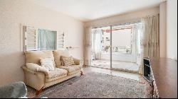 Apartment in a complex front line to the sea for sale in Puerto , Calvia 07184