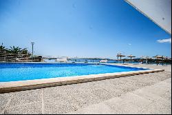 Apartment in a complex front line to the sea for sale in Puerto , Calvia 07184