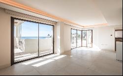 Frontline beach luxury penthouse with panoramic open sea views i, Estepona 29680