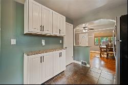 3242 Eastview Road, Bethel Park PA 15102