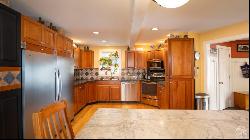 10 Sunset Avenue, NY 12106