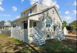 49 Meadowbrook Avenue, Warwick RI 02889