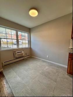 8 Colonial Road Unit 20, Beacon NY 12508